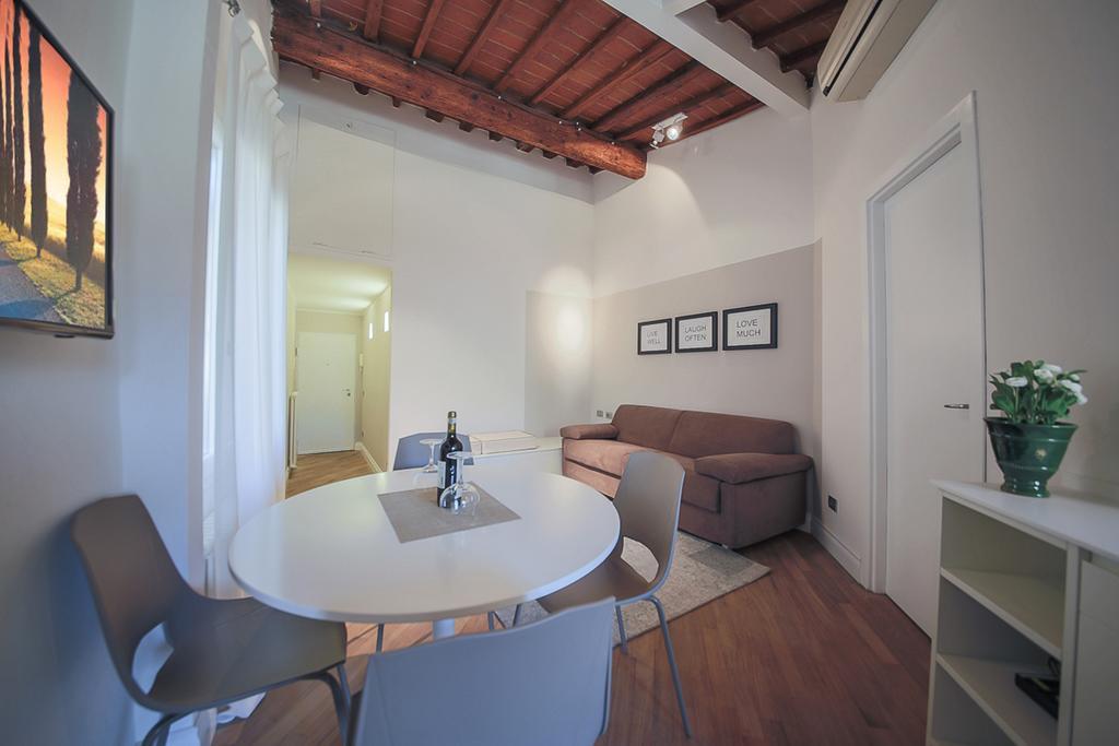 Apartments Florence- Santa Maria Novella Room photo